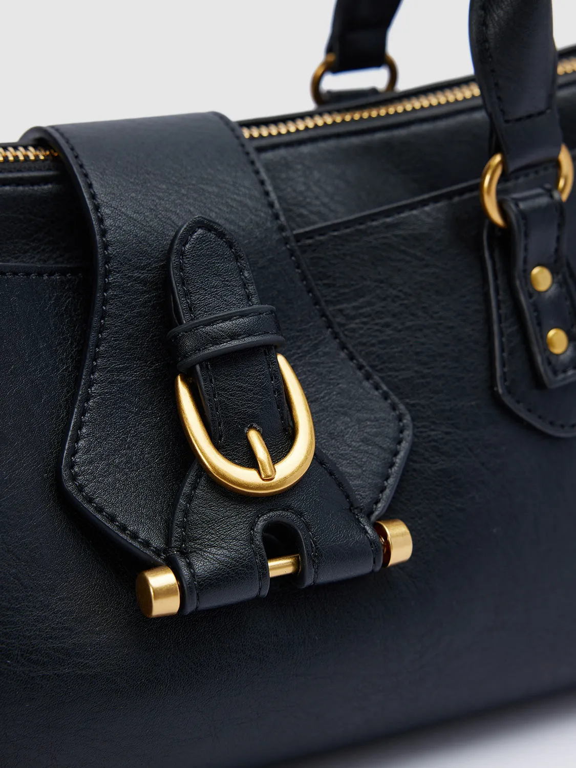 Metal Detail Bowling Shoulder Bags sold by Urban Revivo product image thumbnail 4