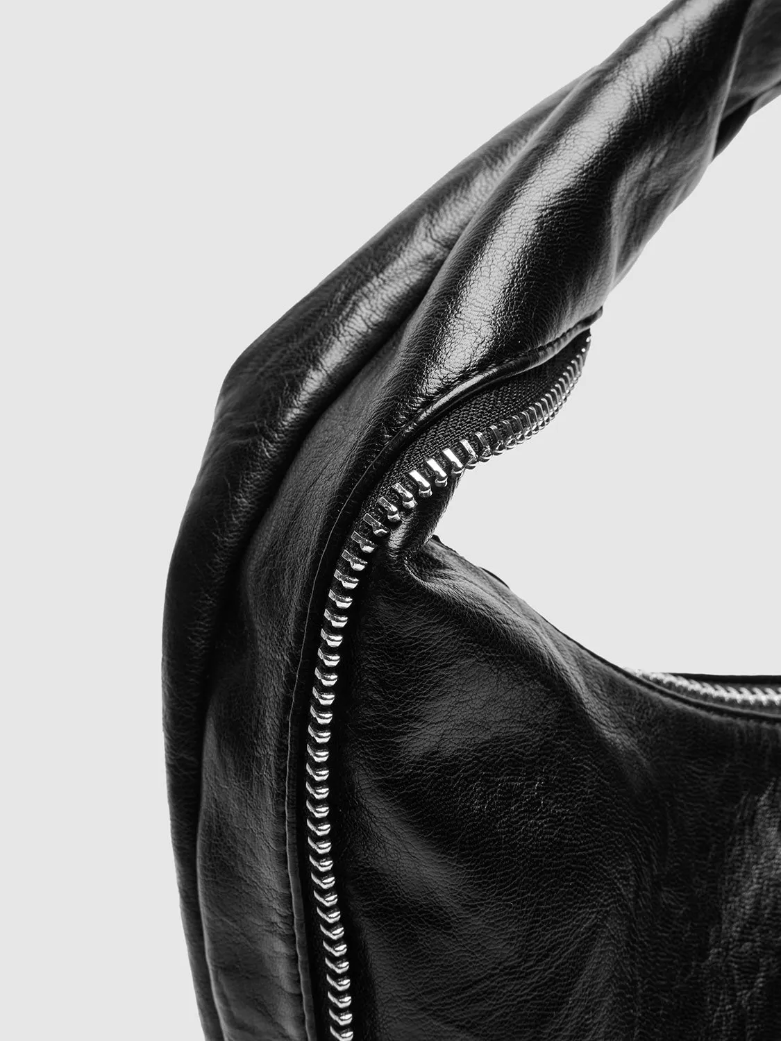 Moon Shoulder Bag sold by Urban Revivo product image thumbnail 4