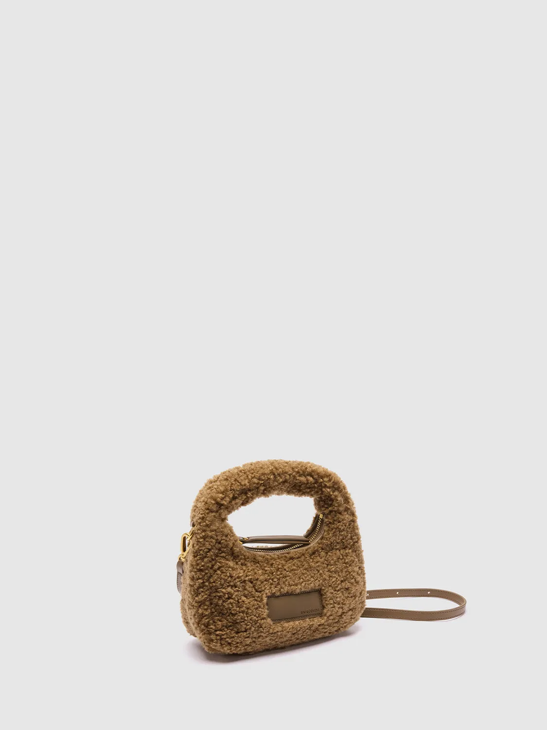 Fluffy Hand Crossbody Bag sold by Urban Revivo product image thumbnail 2