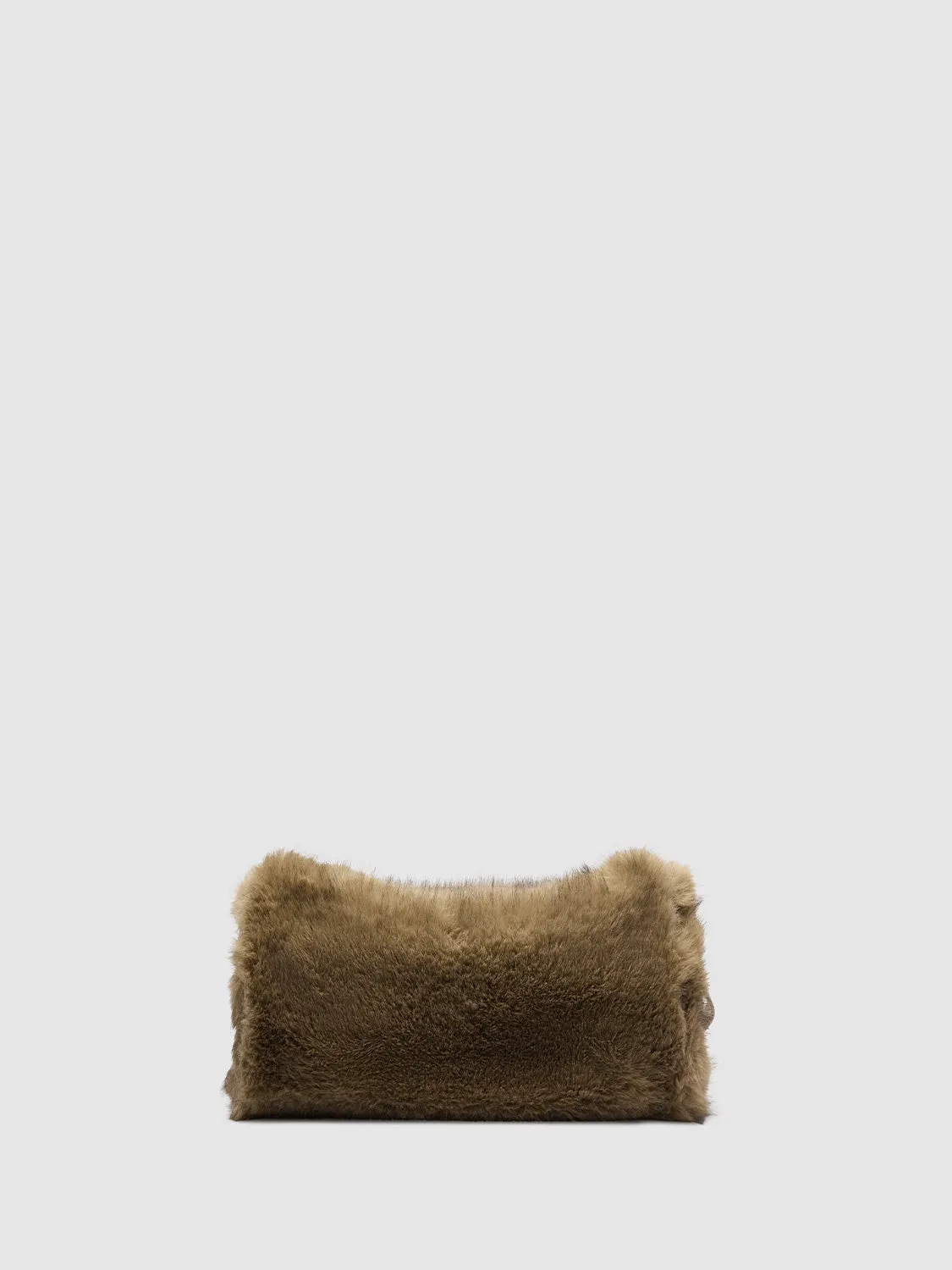 Fluffy Shoulder Crossbody Bag sold by Urban Revivo product image thumbnail 3