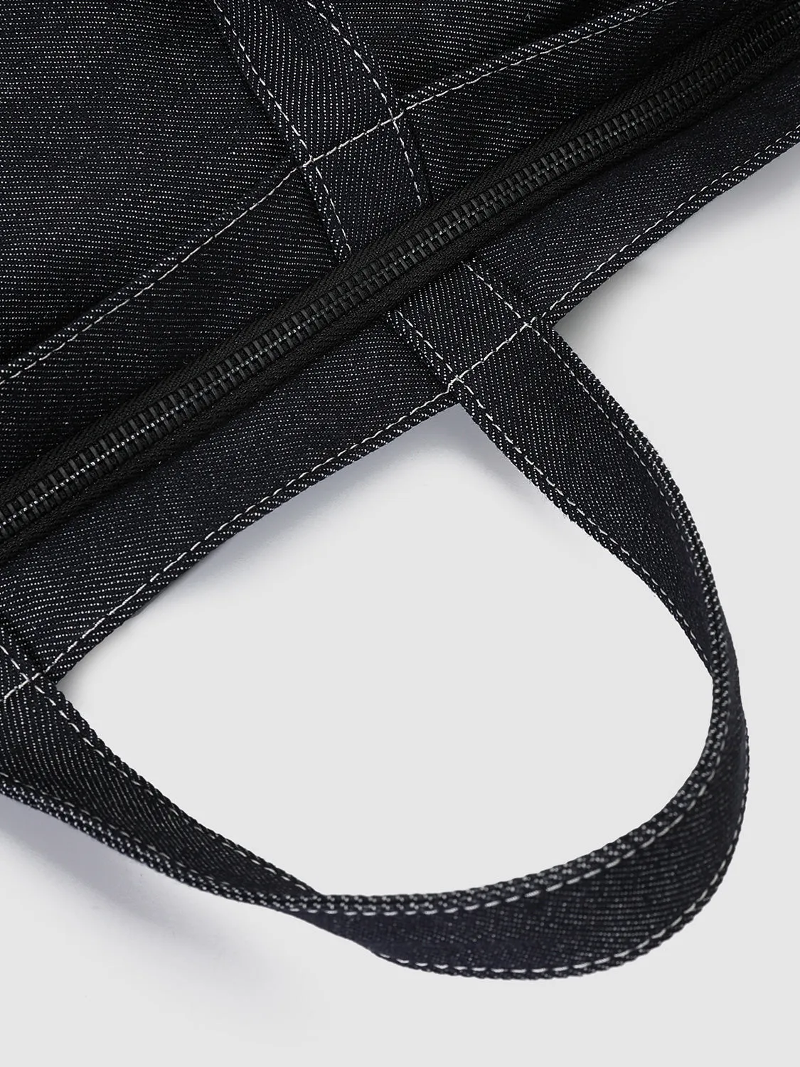 Guitar Strap Crossbody Hand Bag sold by Urban Revivo product image thumbnail 5