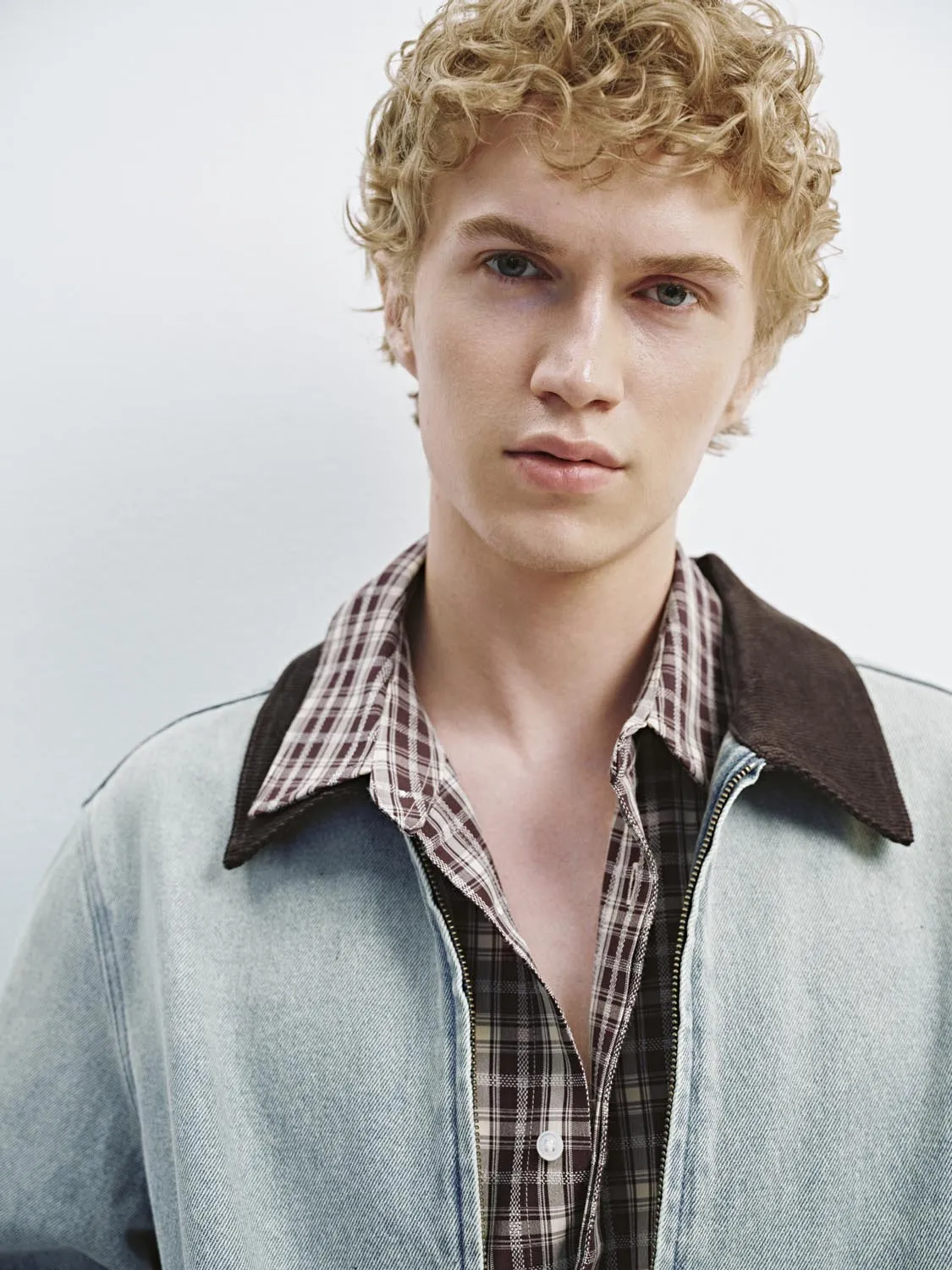 Lapel Zip Denim Jackets sold by Urban Revivo product image thumbnail 3