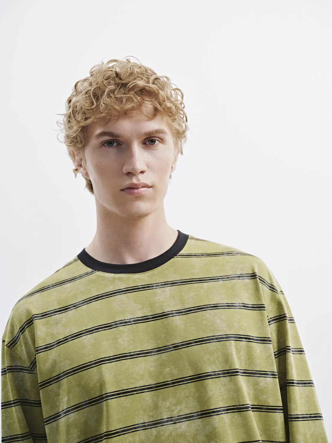 Striped Long Sleeve T-Shirts sold by Urban Revivo product image thumbnail 3