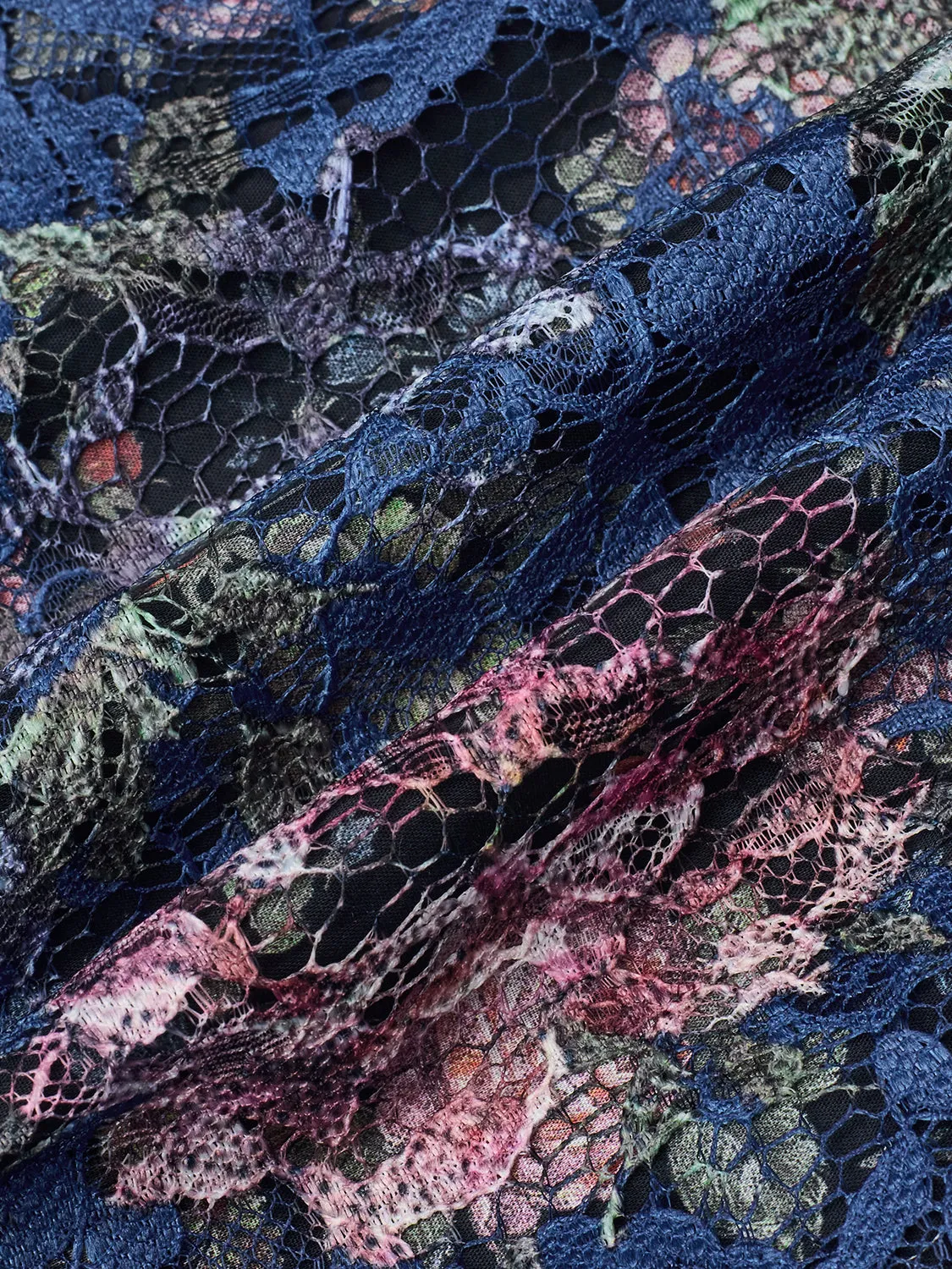 Floral Tailored Overhead Shirts sold by Urban Revivo product image thumbnail 3