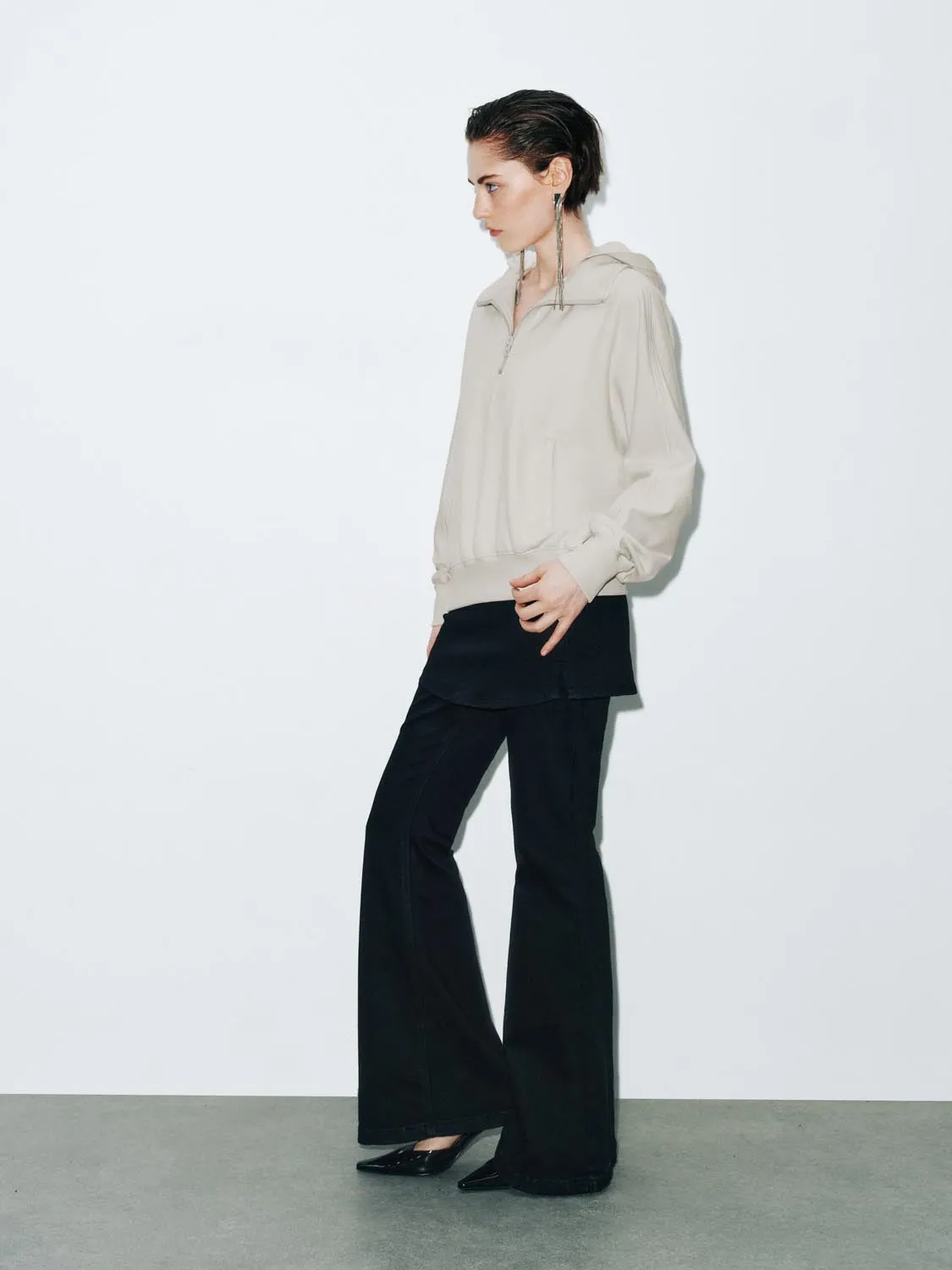 Oversize Half Zip Sweatshirts sold by Urban Revivo product image thumbnail 4