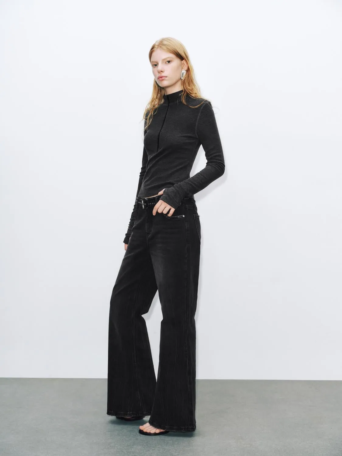 Half Zip Long Sleeve T-Shirts sold by Urban Revivo product image thumbnail 5