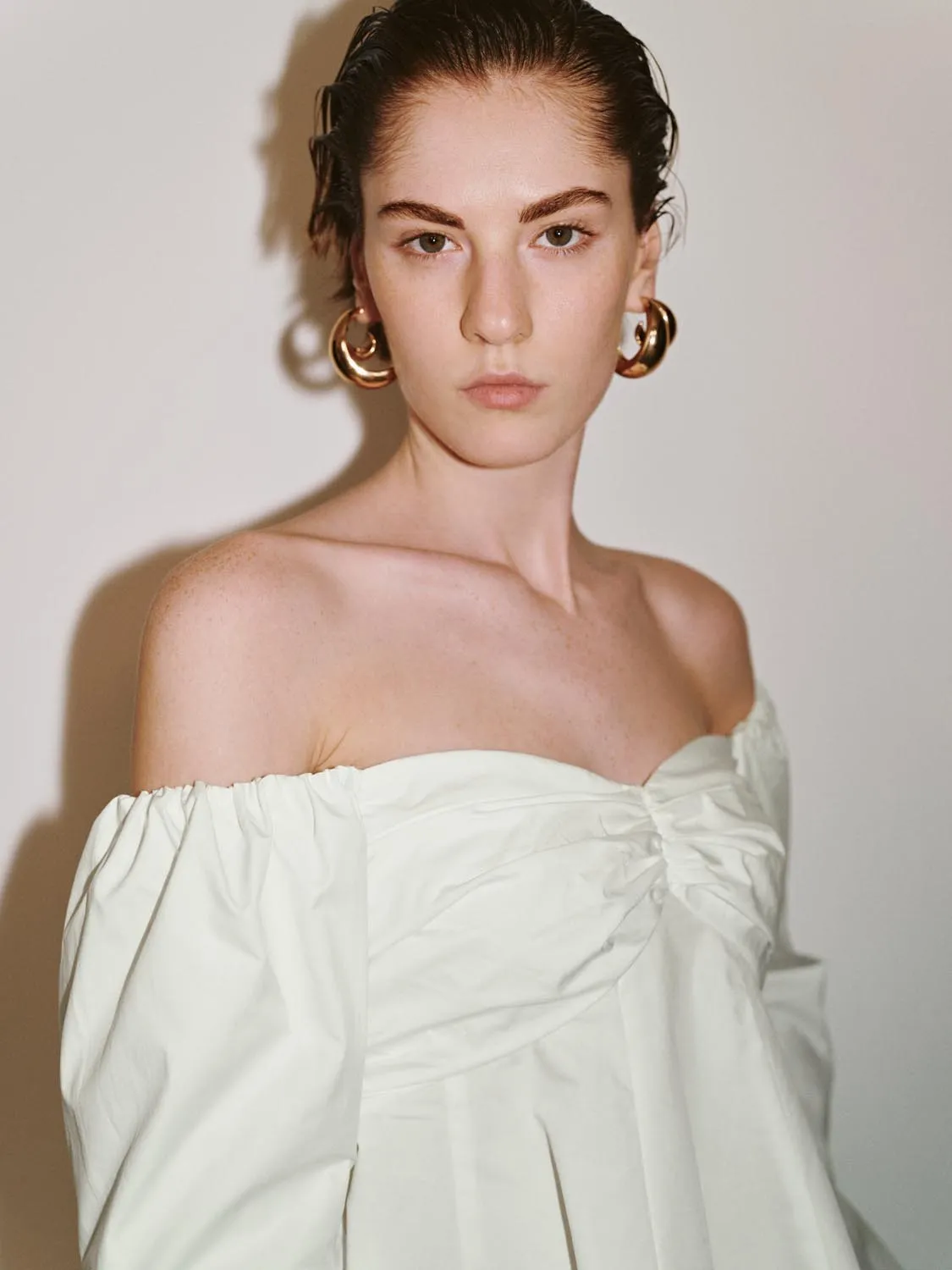 Off Shoulder Overhead Shirts sold by Urban Revivo product image thumbnail 3