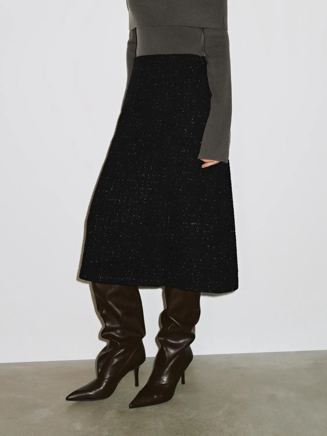 Straight Midi Skirts sold by Urban Revivo product image thumbnail 3