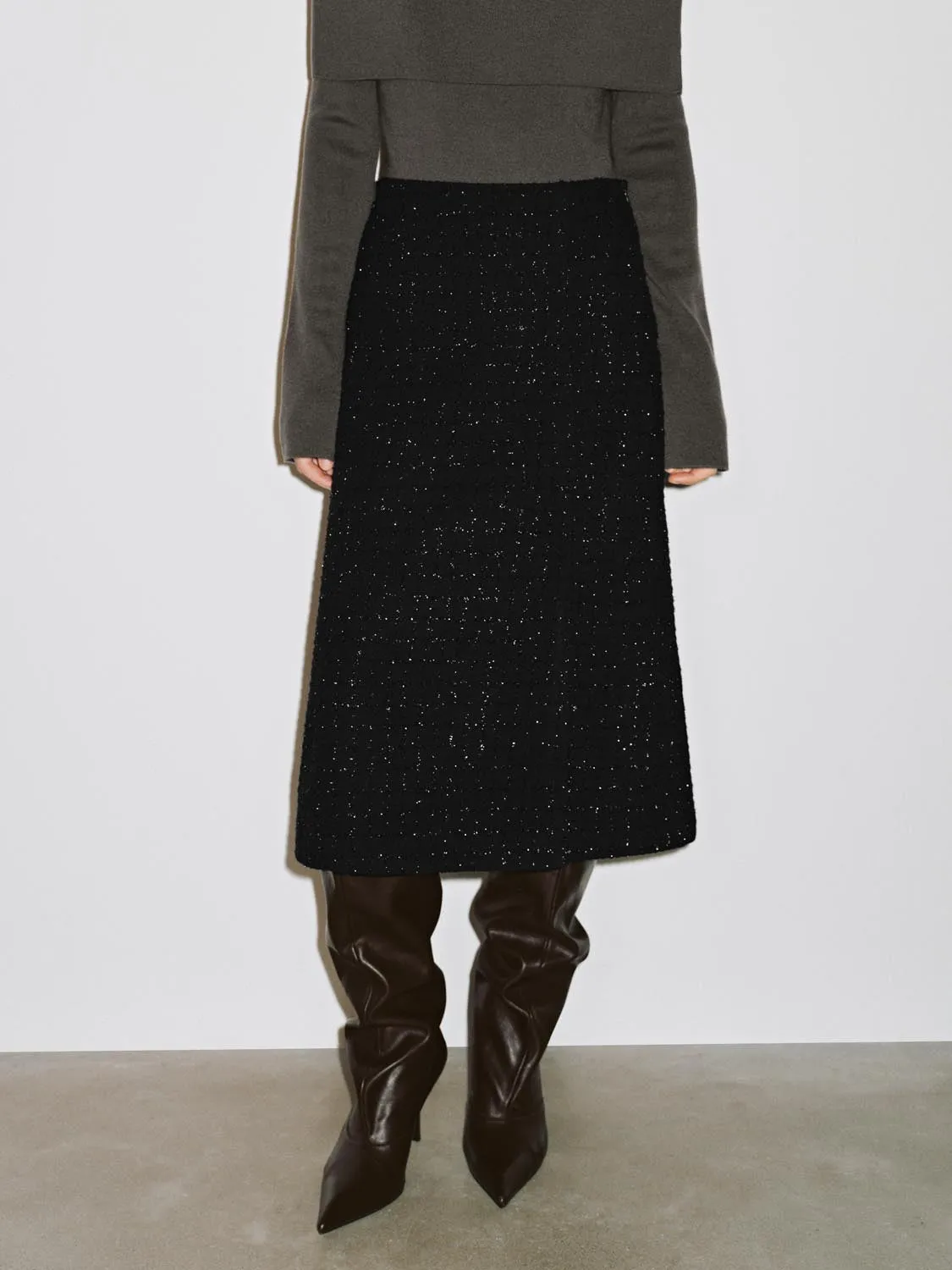 Straight Midi Skirts sold by Urban Revivo product image thumbnail 2
