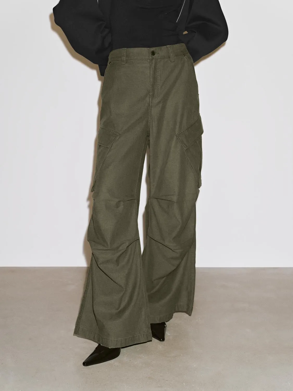 Ruched Wide Leg Cargo Pants sold by Urban Revivo product image thumbnail 2