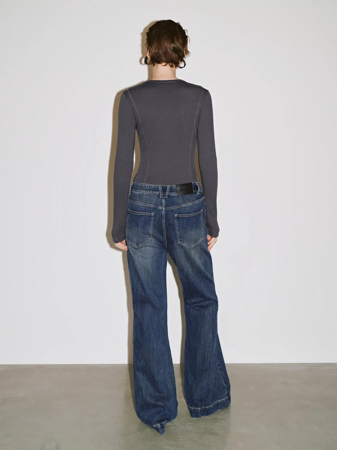 Loose Fit Flare Jeans sold by Urban Revivo product image thumbnail 4