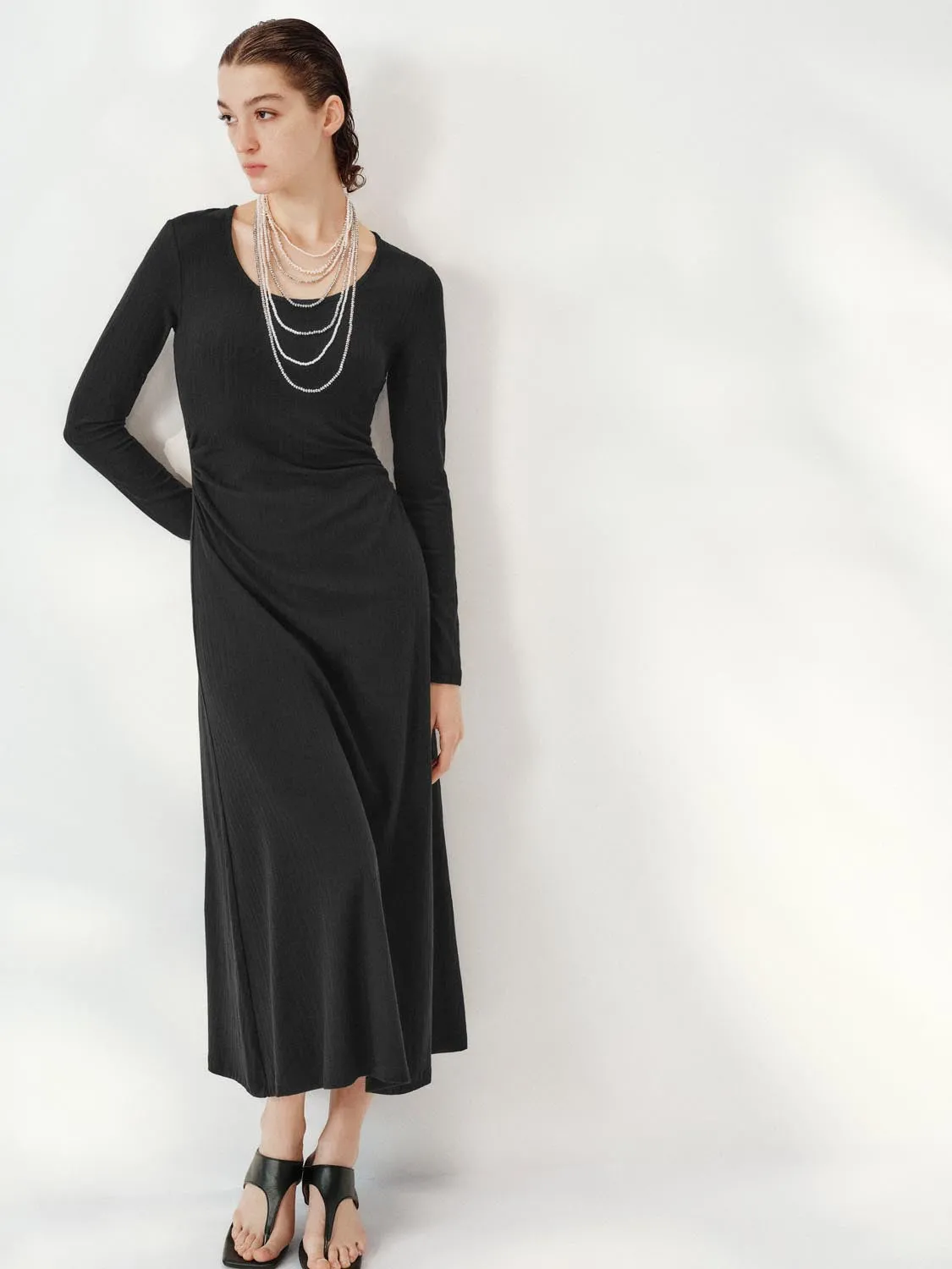 Long Sleeve A-Line Maxi Dresses sold by Urban Revivo product image thumbnail 5