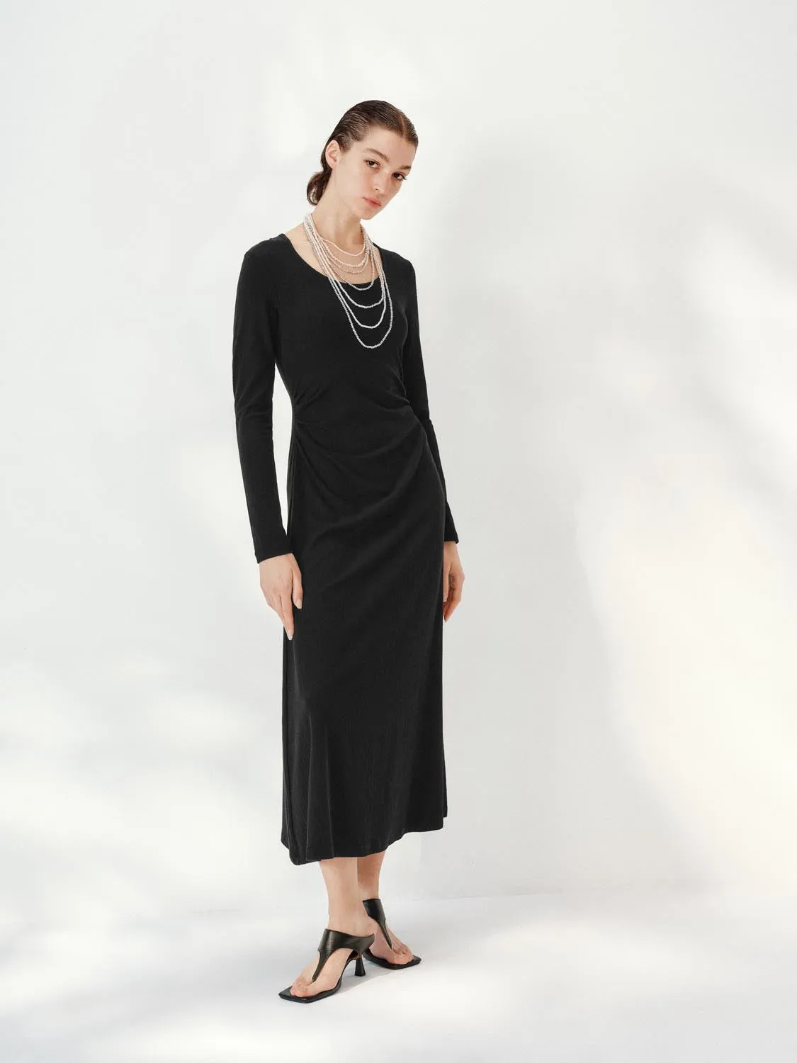 Long Sleeve A-Line Maxi Dresses sold by Urban Revivo product image thumbnail 4