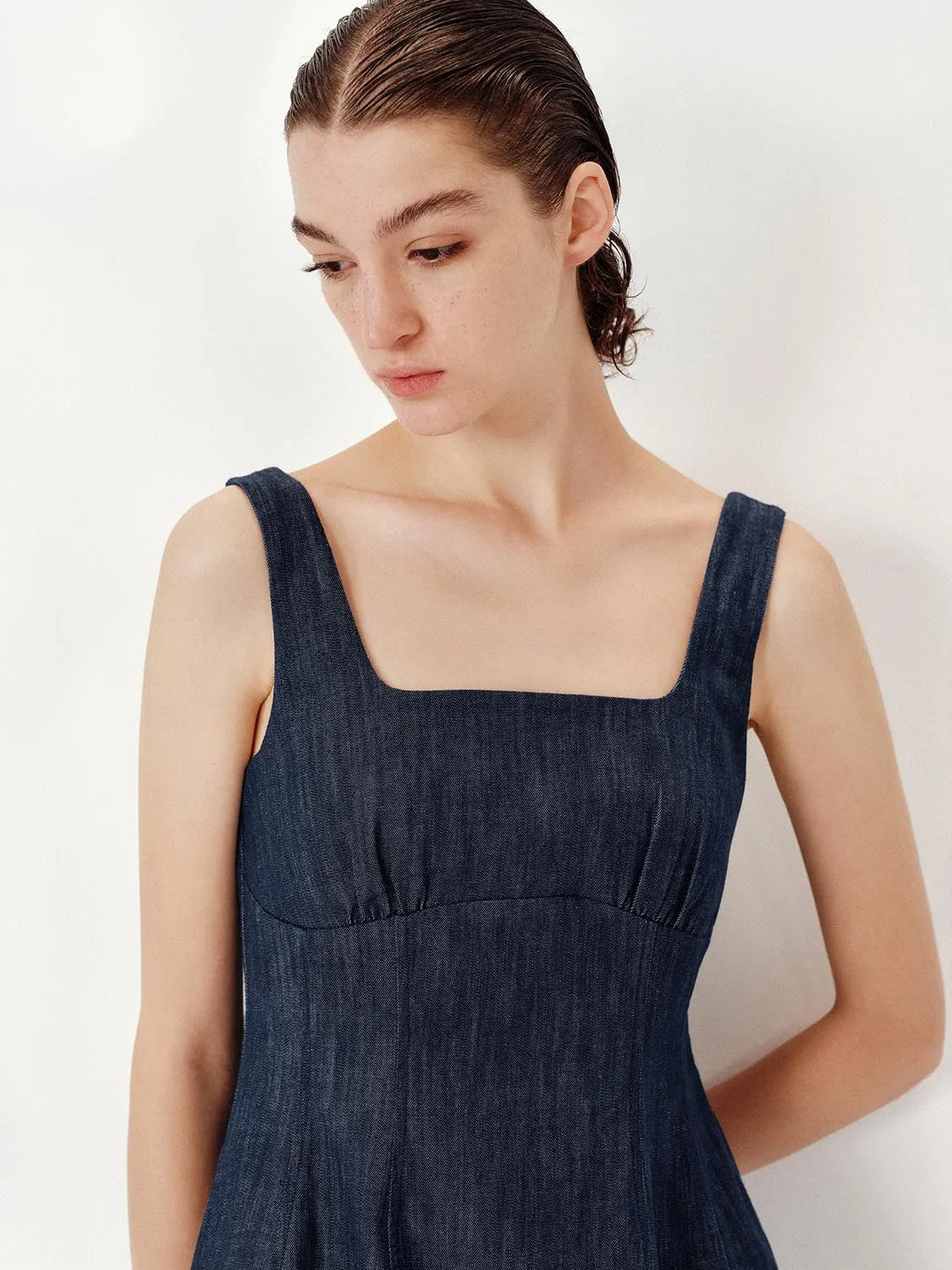 Sleeveless Denim Midi Dresses sold by Urban Revivo product image thumbnail 3
