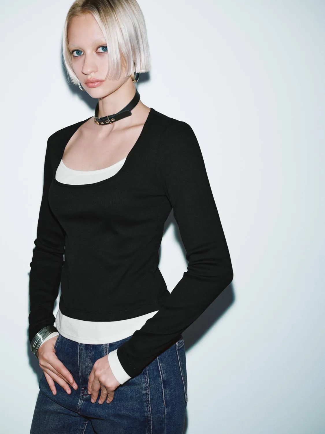 Scoop Neck Long Sleeve T-Shirts sold by Urban Revivo product image thumbnail 2
