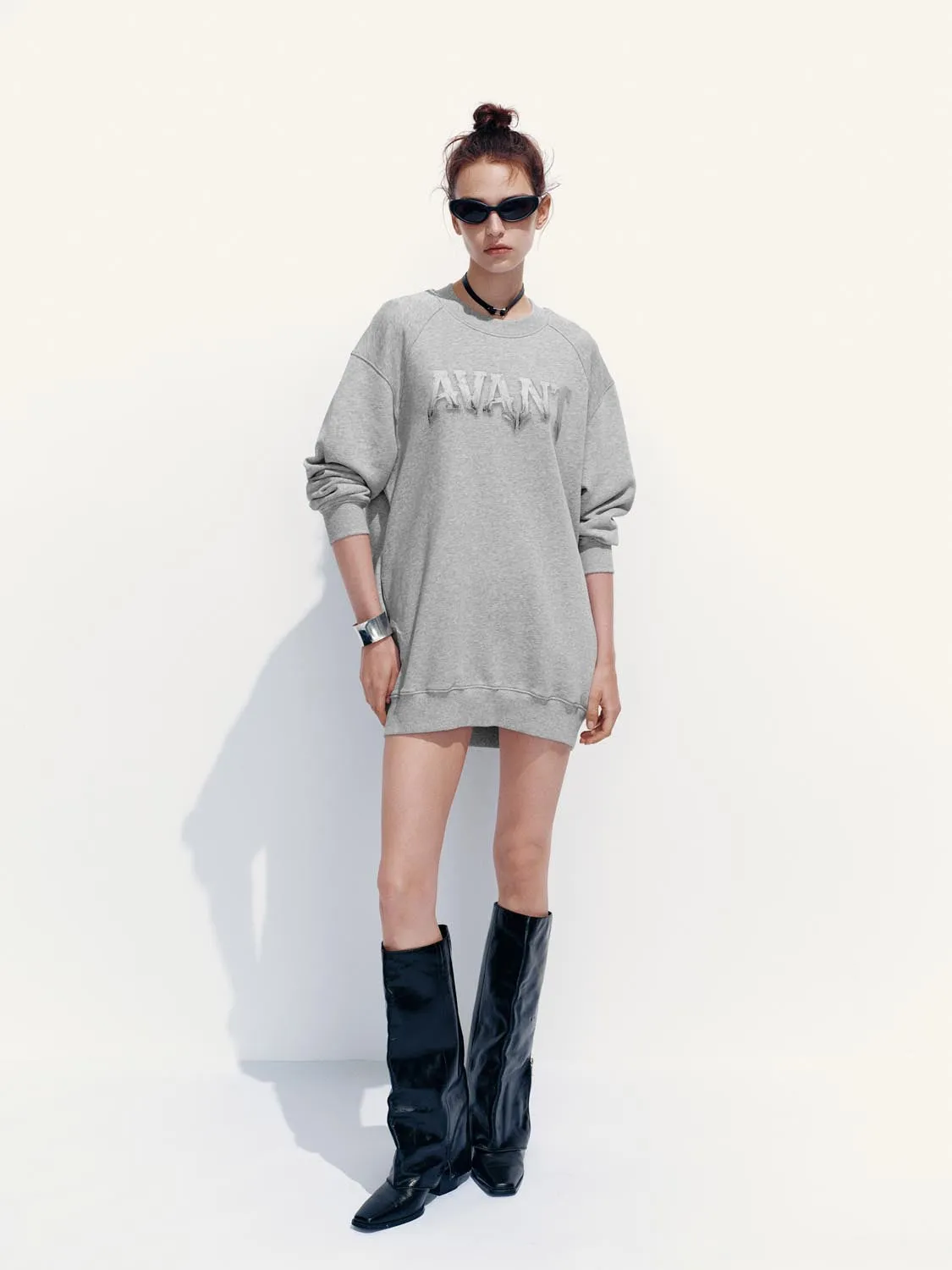 Oversized Sweatshirt Midi Dresses sold by Urban Revivo product image thumbnail 4