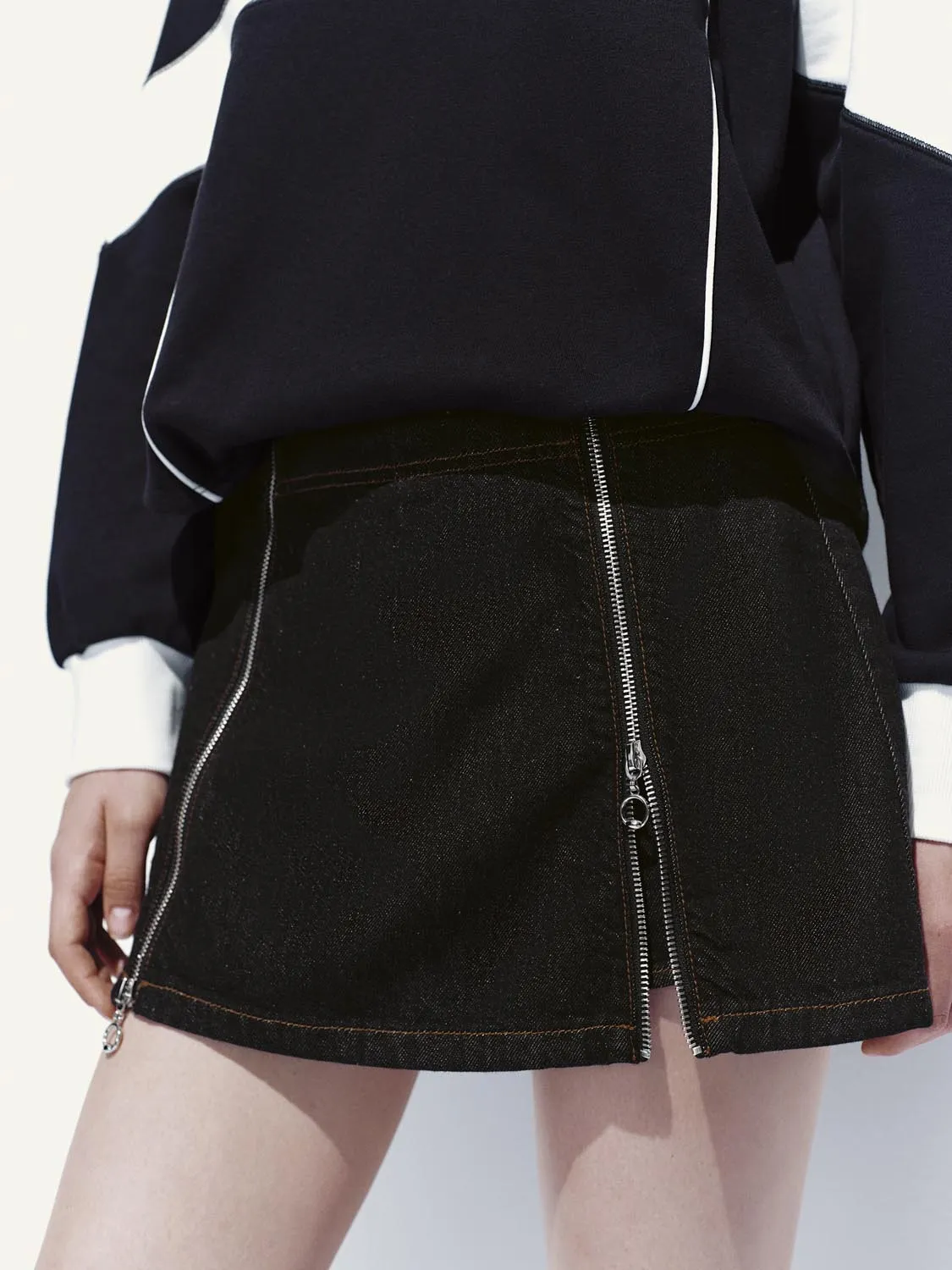 Zip Décor Denim Mini Skirts sold by Urban Revivo product image thumbnail 5