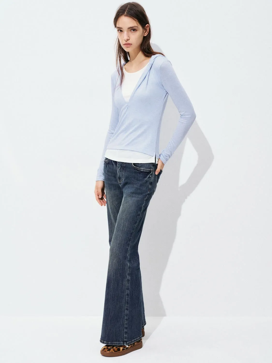 V-Neck Long Sleeve T-Shirts sold by Urban Revivo product image thumbnail 5