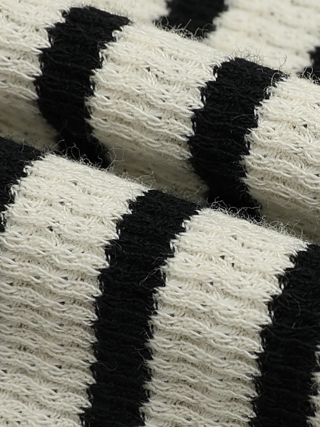 Striped Tank Tops sold by Urban Revivo product image thumbnail 3