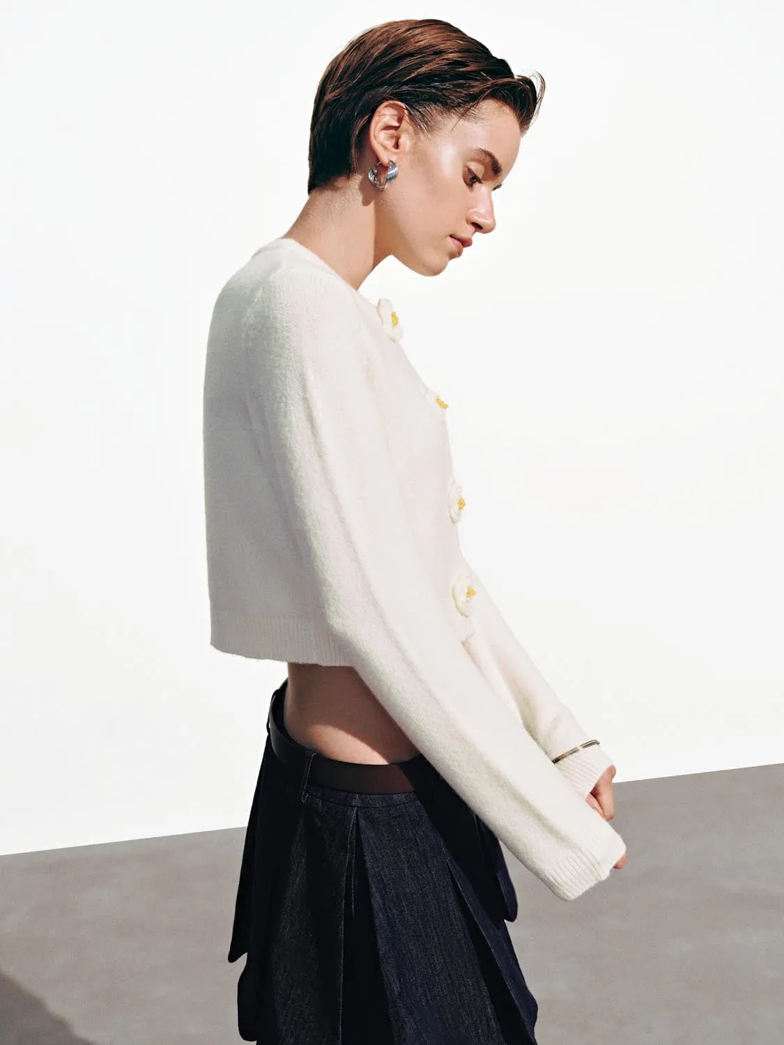 Floral Button Knitted Cardigans sold by Urban Revivo product image thumbnail 2