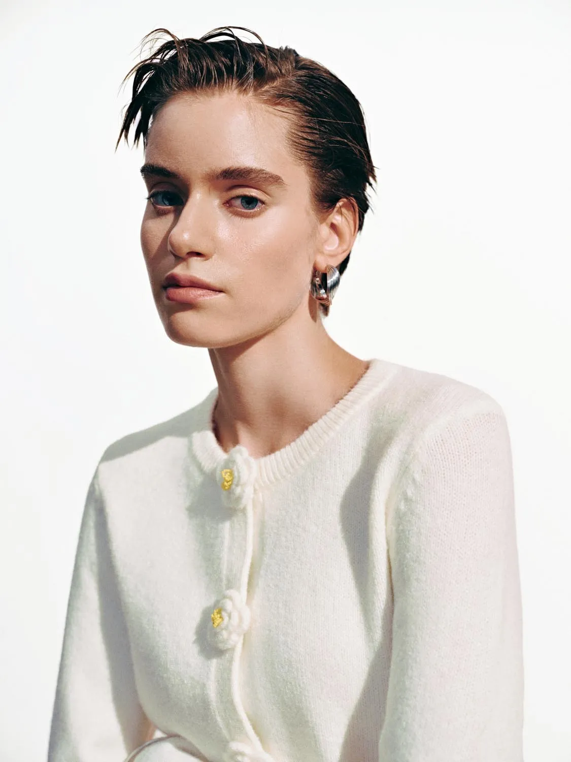 Floral Button Knitted Cardigans sold by Urban Revivo product image thumbnail 3