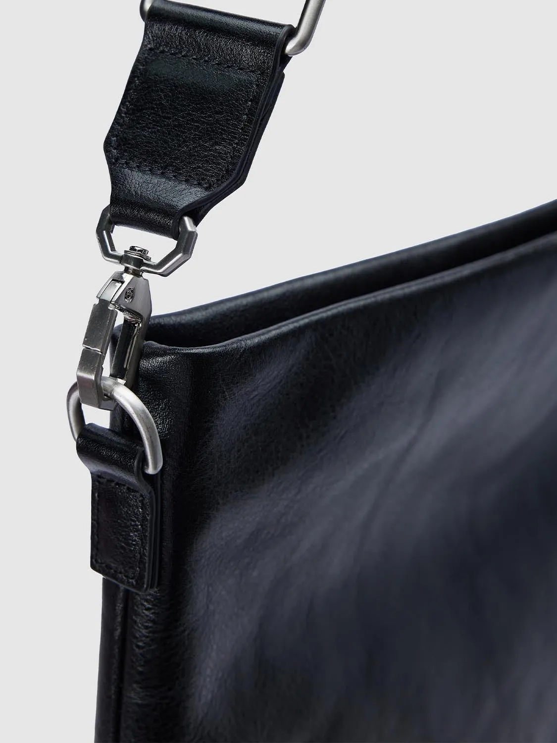 Large Crossbody Bags sold by Urban Revivo product image thumbnail 4