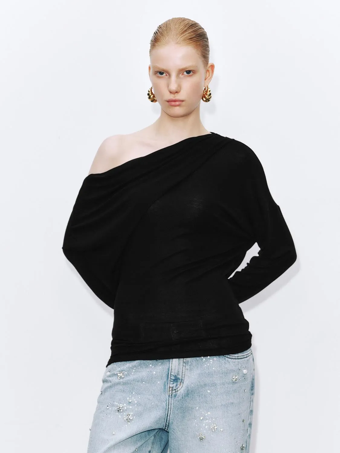 One Shoulder Long Sleeve T-Shirts sold by Urban Revivo