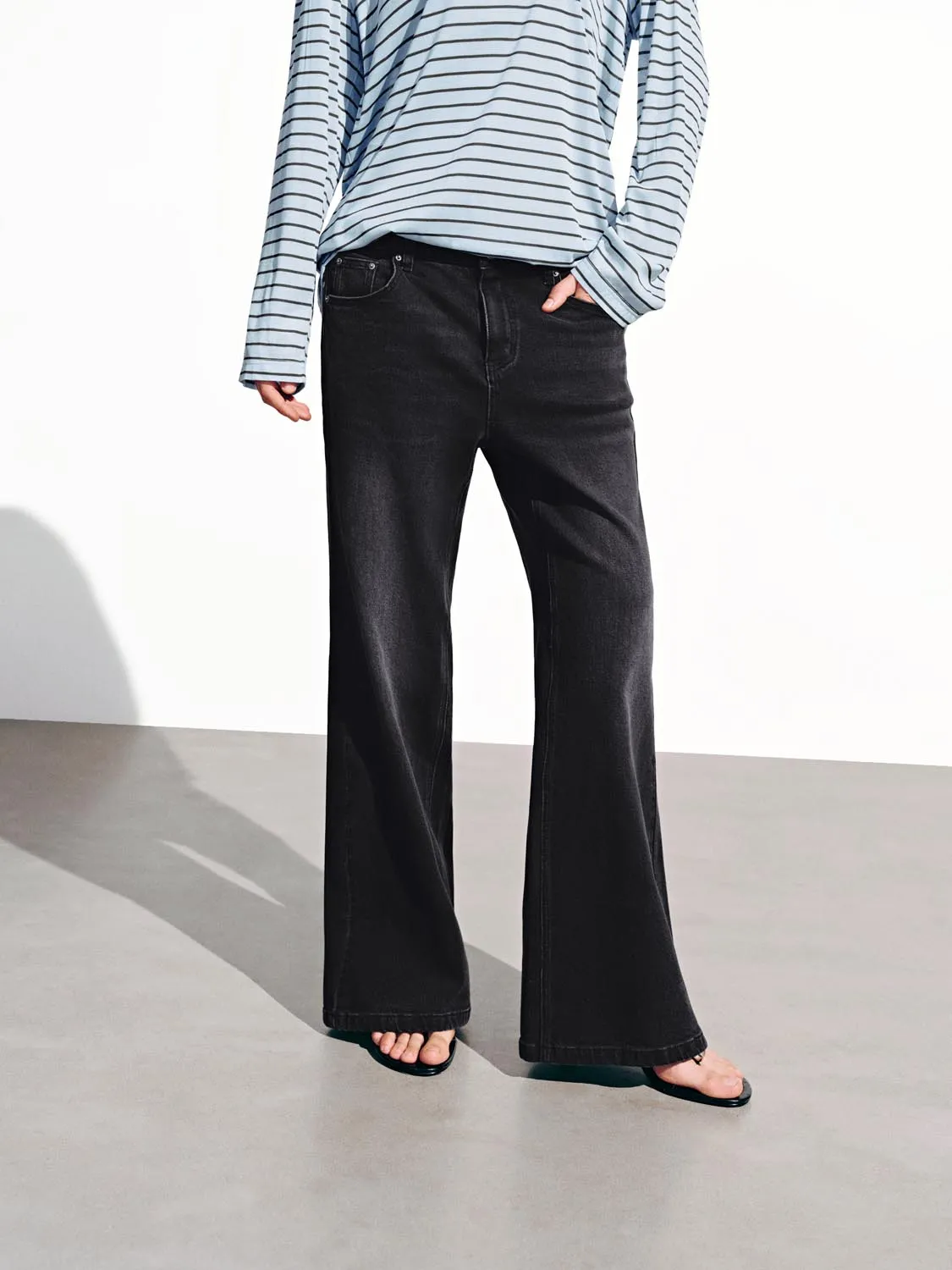 Flare Leg Jeans sold by Urban Revivo product image thumbnail 2