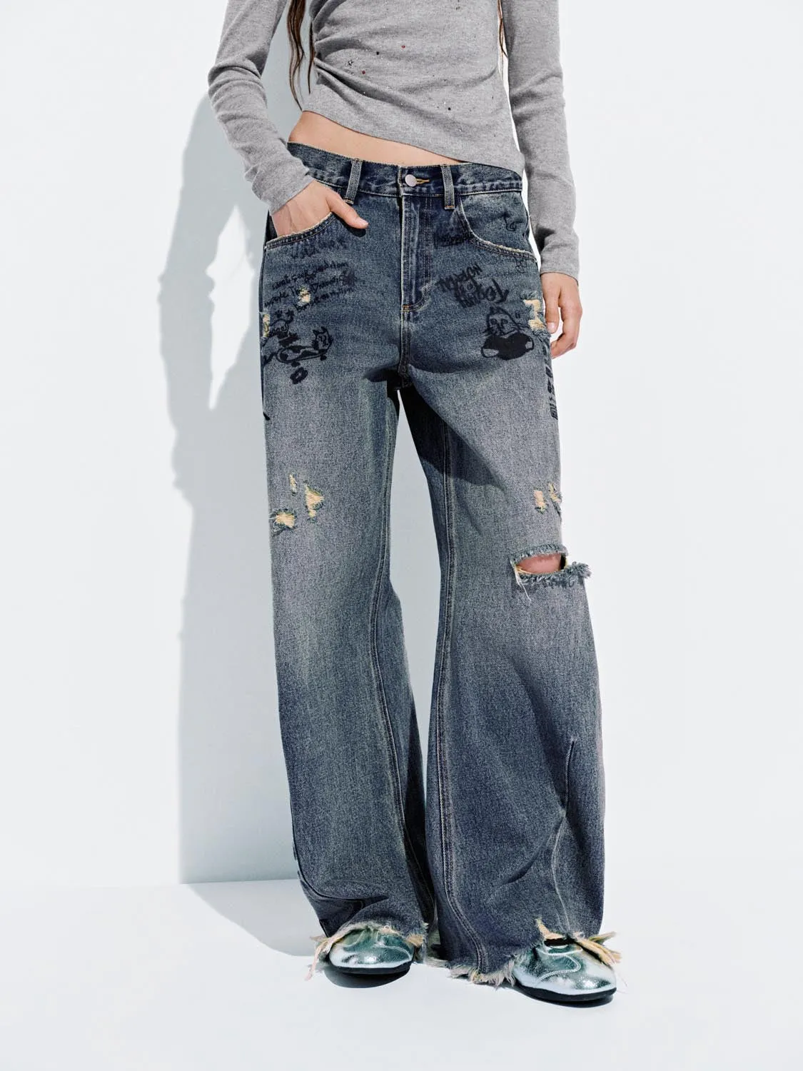 Ripped Loose Barrel Jeans sold by Urban Revivo product image thumbnail 2