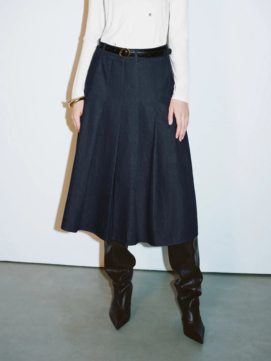 Maxi Denim Pleated Skirts sold by Urban Revivo product image thumbnail 2