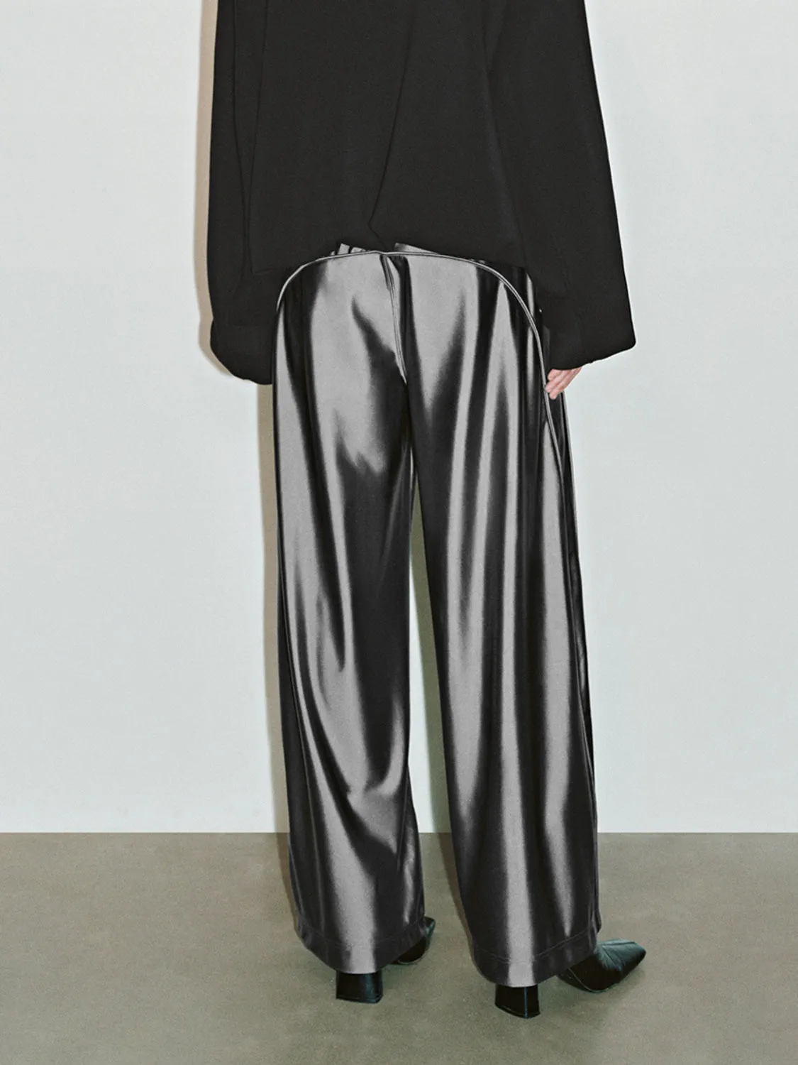 Barrel Pants sold by Urban Revivo product image thumbnail 3