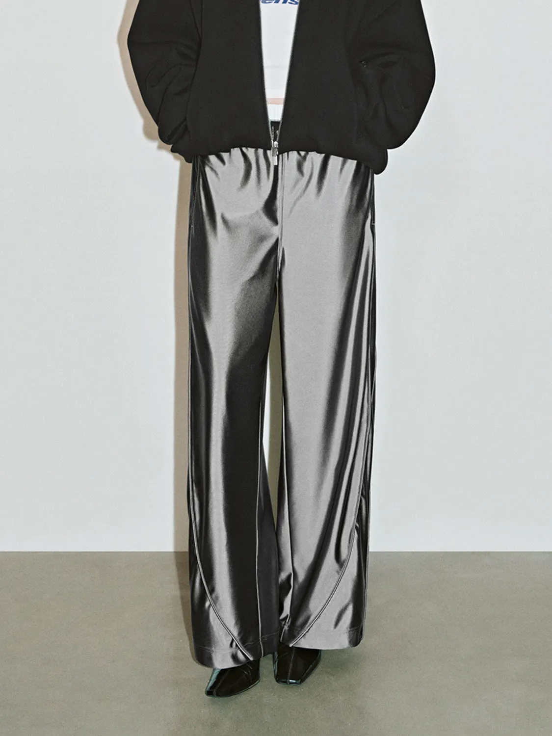 Barrel Pants sold by Urban Revivo product image thumbnail 2