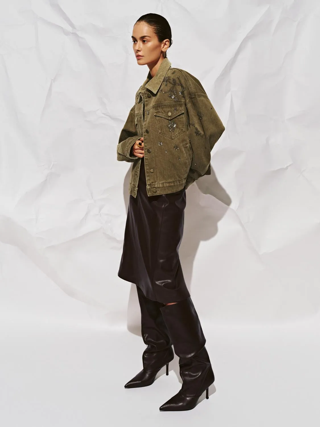 Flap Pocket Rhinestone Denim Jackets sold by Urban Revivo product image thumbnail 5
