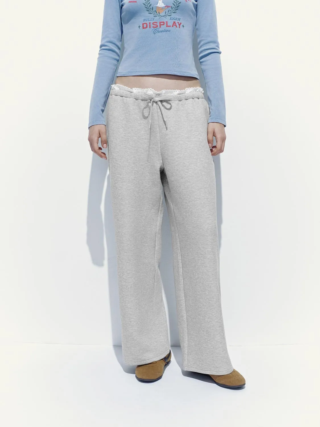 Lace Edge Floral Wide Leg Pants sold by Urban Revivo product image thumbnail 2