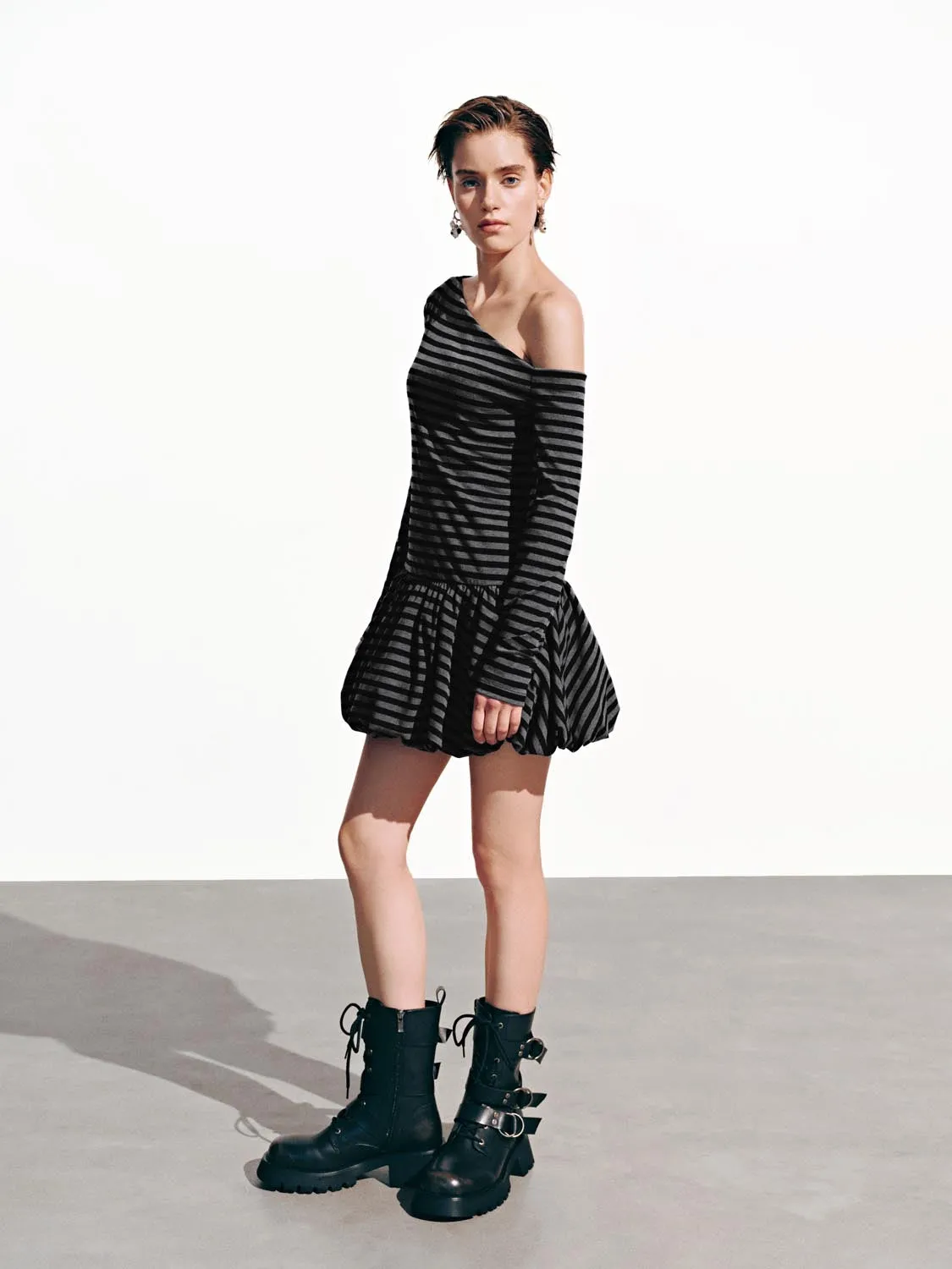 Striped One Shoulder Mini Dresses sold by Urban Revivo product image thumbnail 5