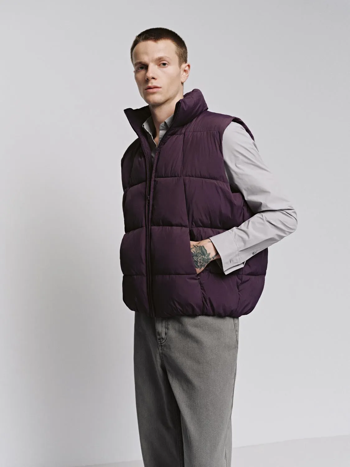 Full Zip Puffer Vest sold by Urban Revivo product image thumbnail 2