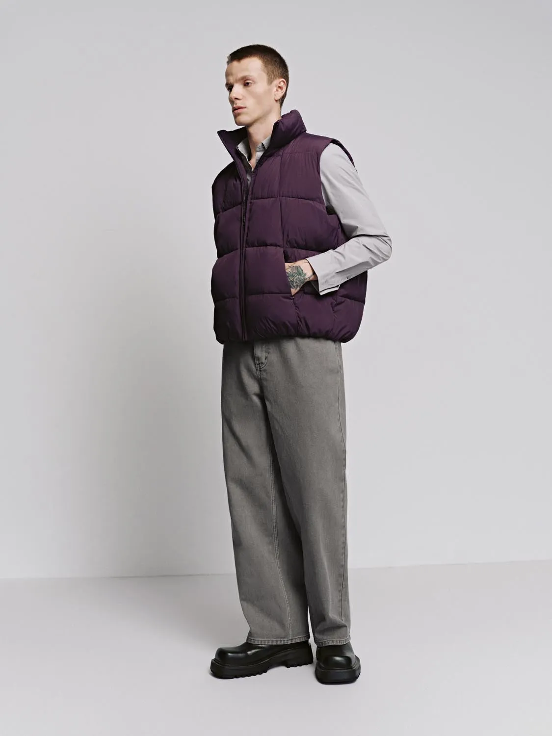 Full Zip Puffer Vest sold by Urban Revivo product image thumbnail 5