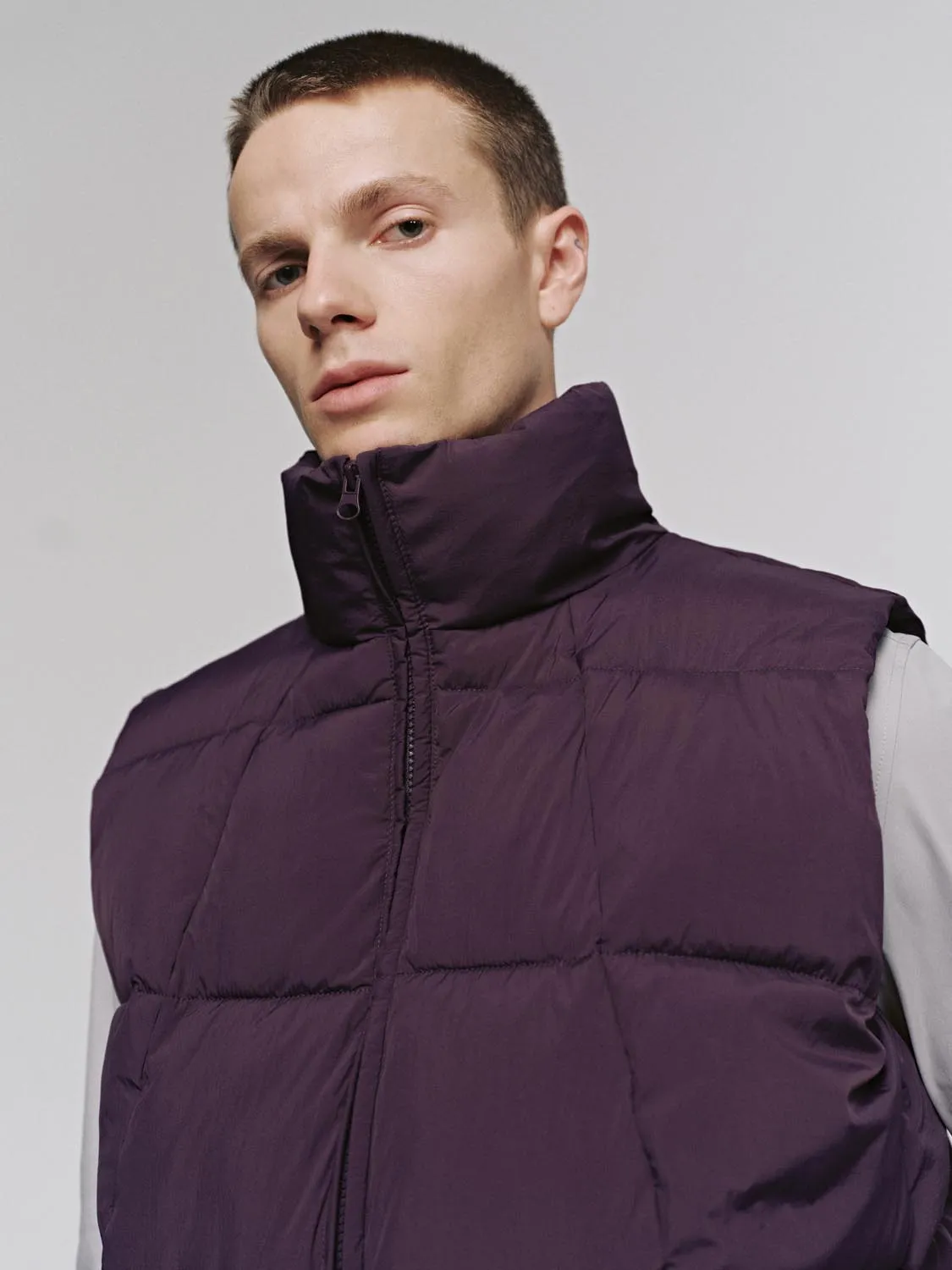 Full Zip Puffer Vest sold by Urban Revivo product image thumbnail 3