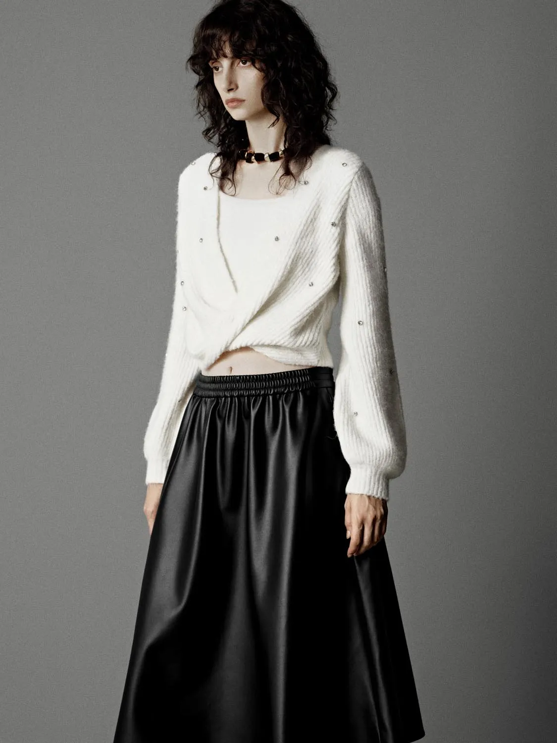 Twist Front Long Sleeve Knitted T-Shirts sold by Urban Revivo product image thumbnail 2