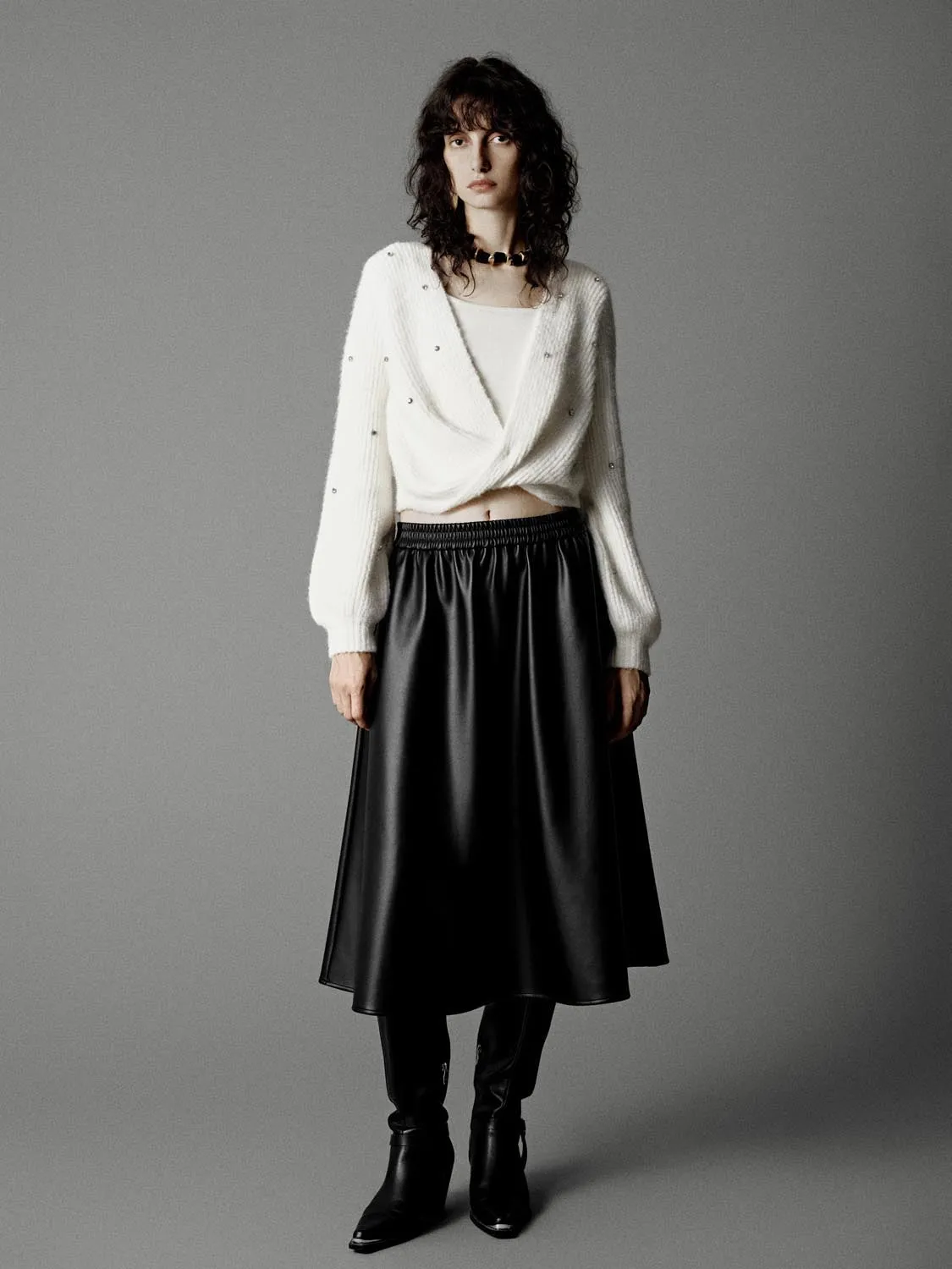 Twist Front Long Sleeve Knitted T-Shirts sold by Urban Revivo product image thumbnail 4