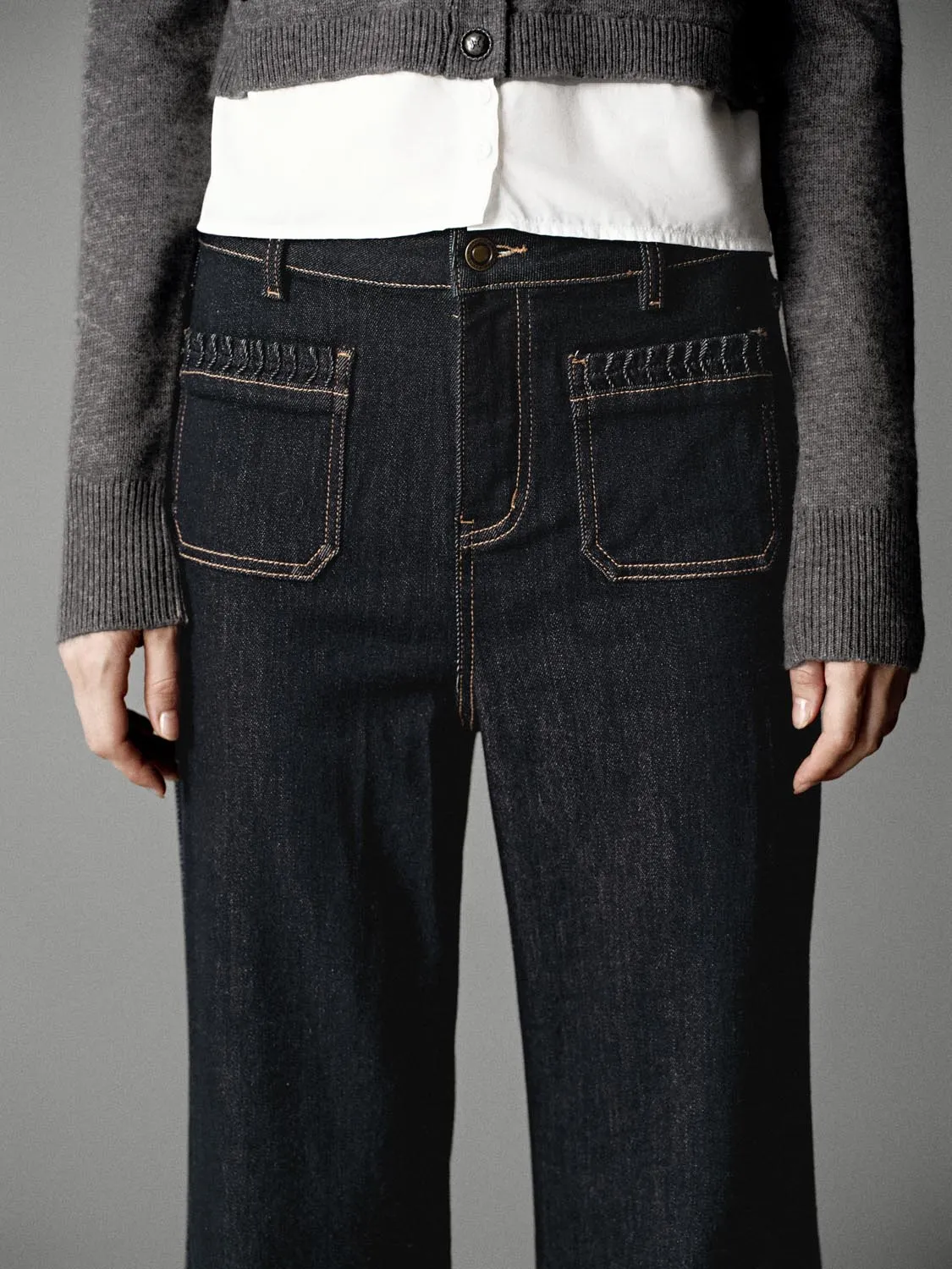 Patch Pockets Flare Leg Jeans sold by Urban Revivo product image thumbnail 5