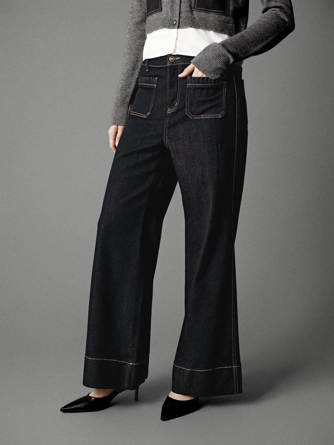 Patch Pockets Flare Leg Jeans sold by Urban Revivo product image thumbnail 3