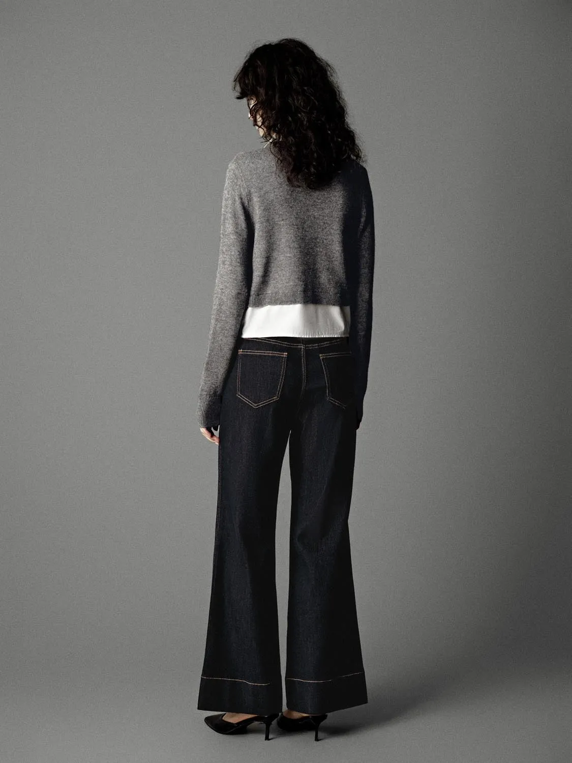 Patch Pockets Flare Leg Jeans sold by Urban Revivo product image thumbnail 4