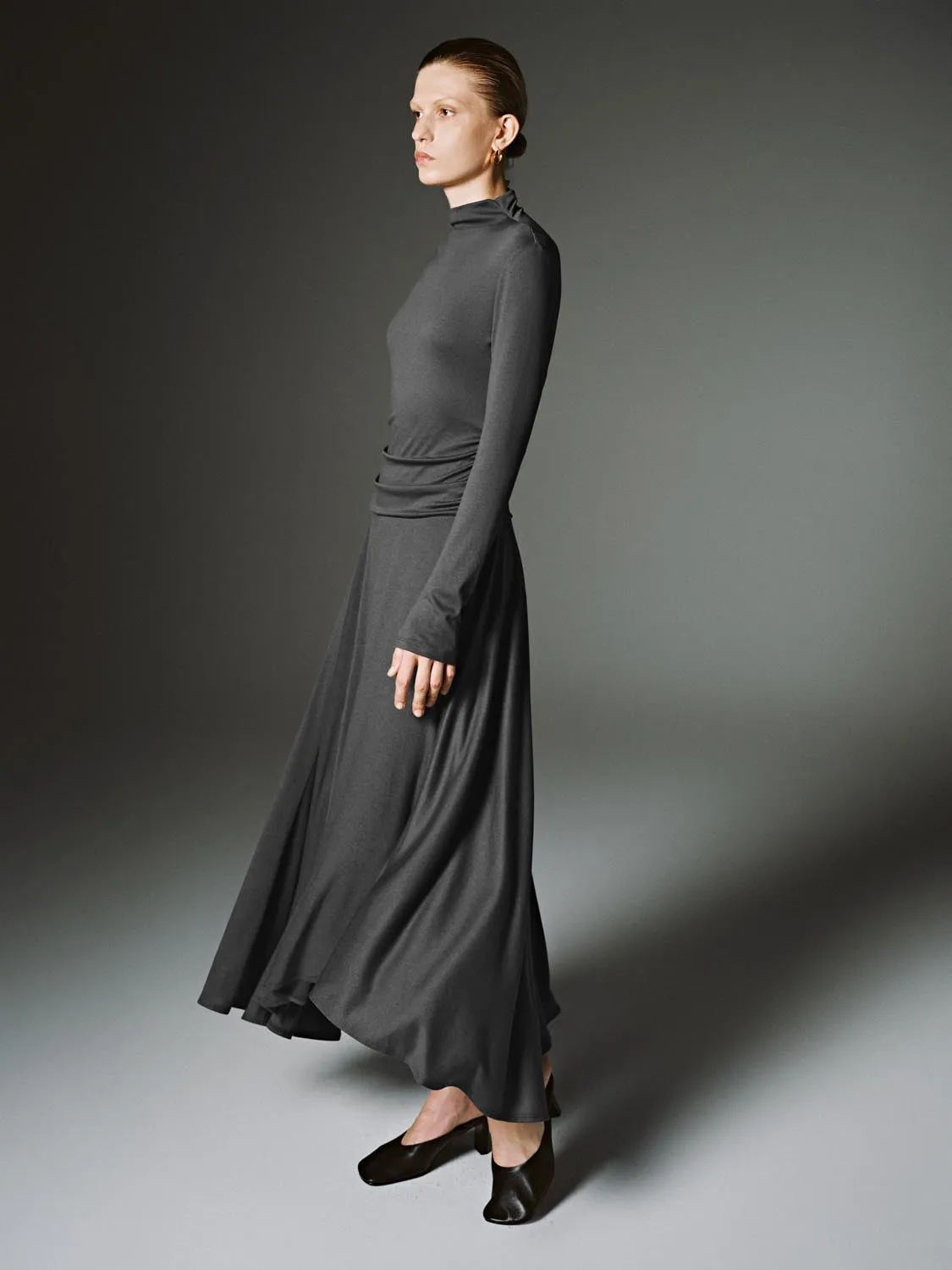 High Neck A-Line Midi Dresses sold by Urban Revivo product image thumbnail 4
