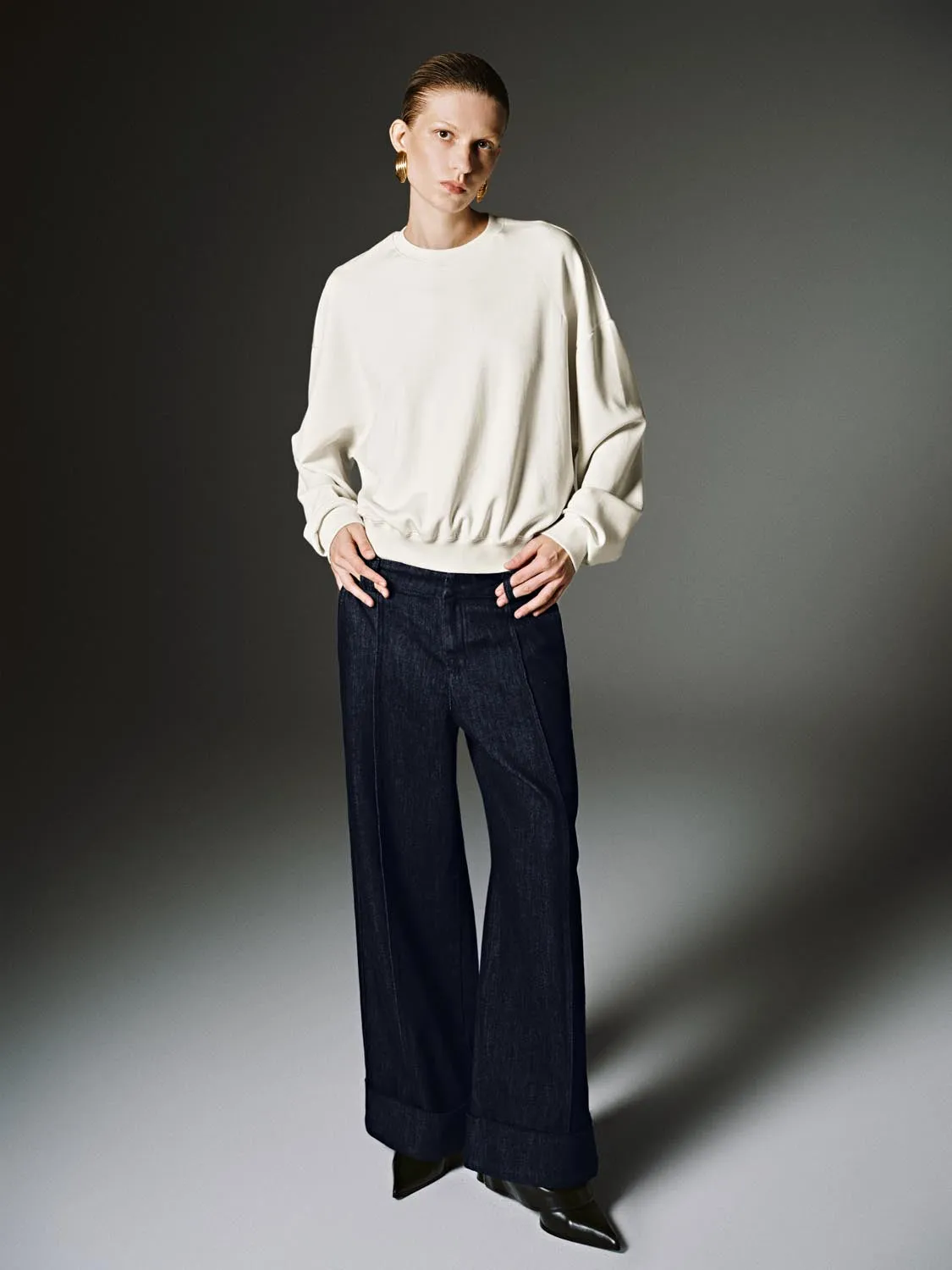 Crew Neck Sweatshirts sold by Urban Revivo product image thumbnail 5