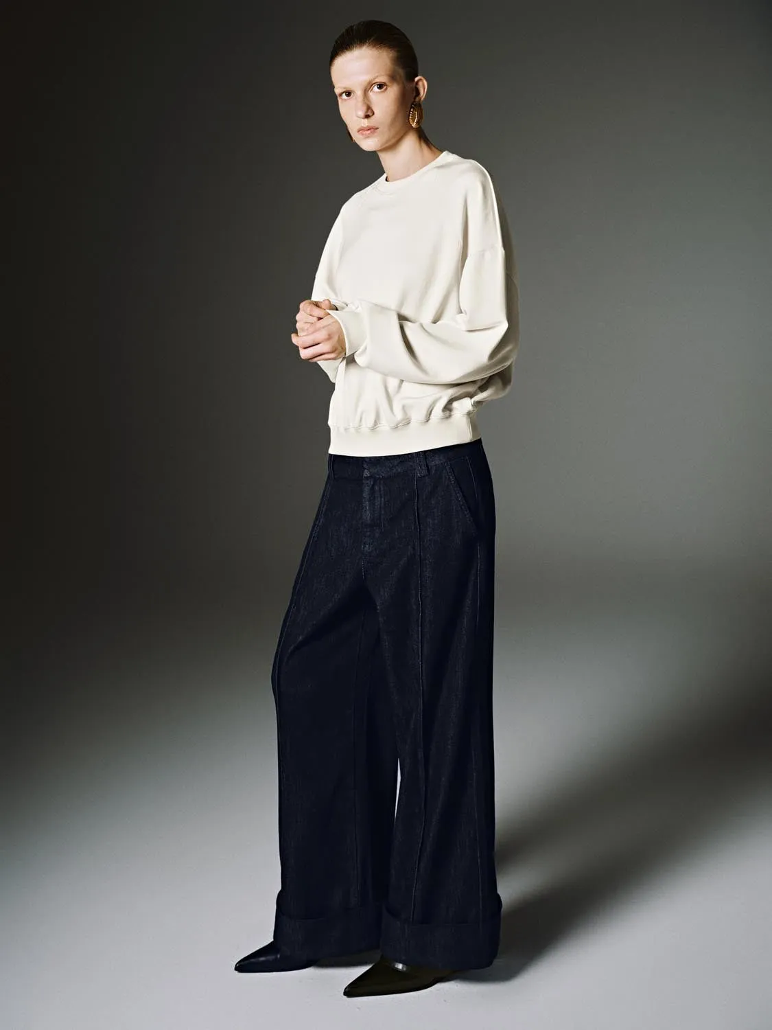 Crew Neck Sweatshirts sold by Urban Revivo product image thumbnail 4