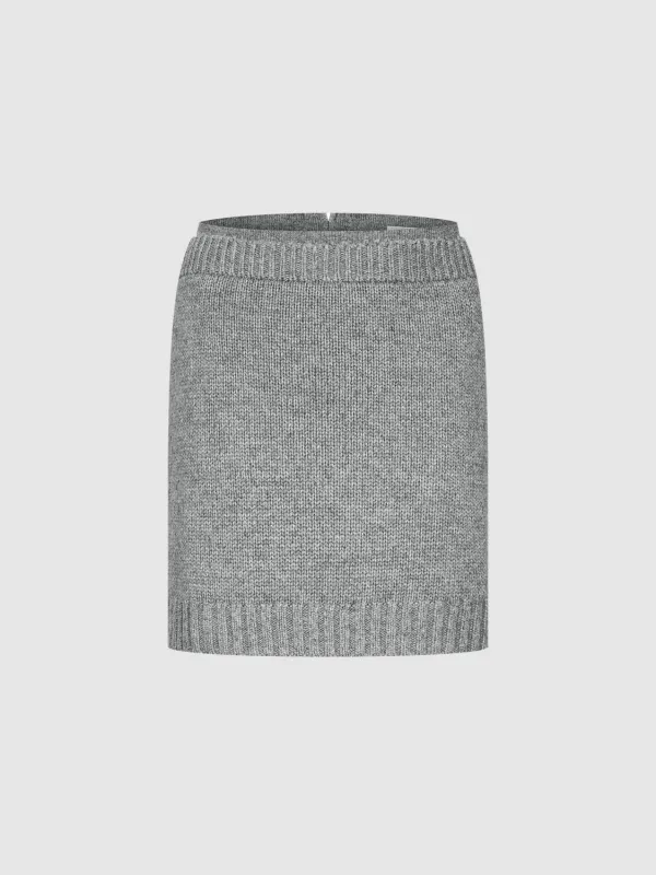 Pull On Knitted Mini Skirts sold by Urban Revivo