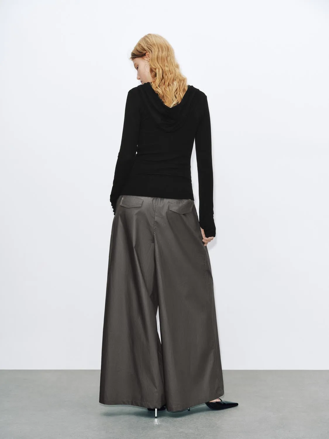 Pull On Wide Leg Pants sold by Urban Revivo product image thumbnail 4