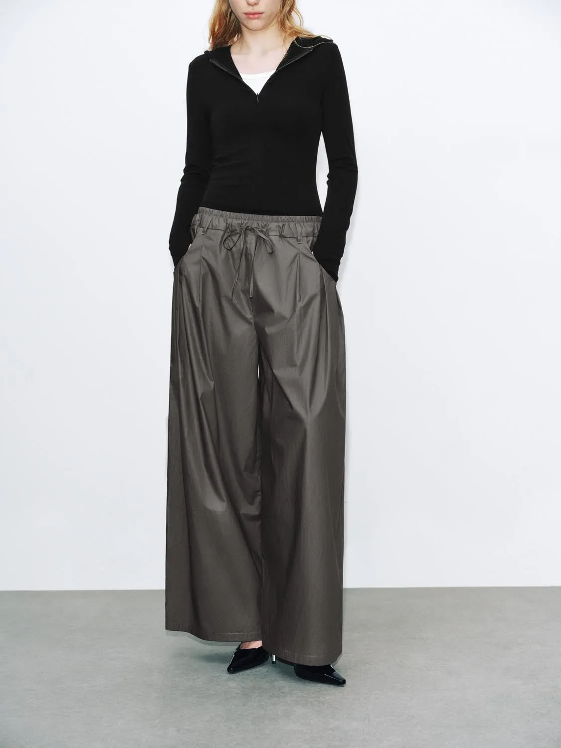 Pull On Wide Leg Pants sold by Urban Revivo product image thumbnail 2