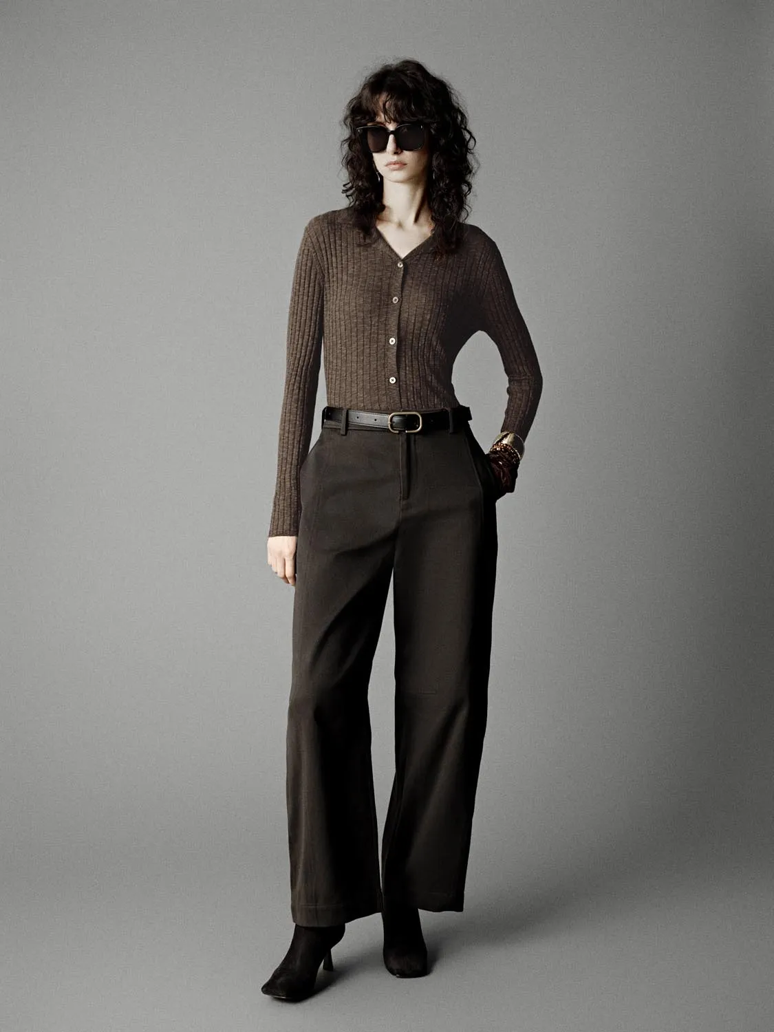 Collared Slim Fit Knitted Cardigans sold by Urban Revivo product image thumbnail 5